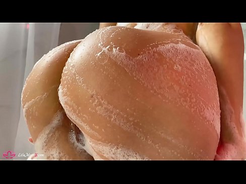 ❤️ Brunette masturboi pillua vibraattorilla intensiiviseen orgasmiin suihkussa ☑ Just porn at fi.milf300com.ru ❤