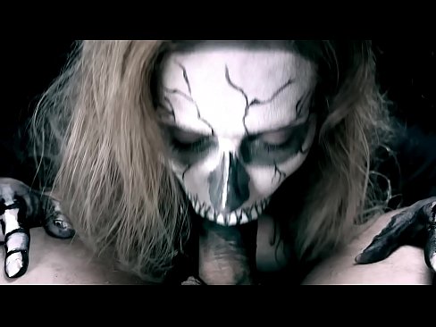 ❤️ Demonityttö imi munaa mustalla suullaan ja nielaisi spermaa. ☑ Just porn at fi.milf300com.ru ❤